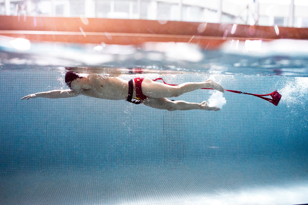 Finis Parachute